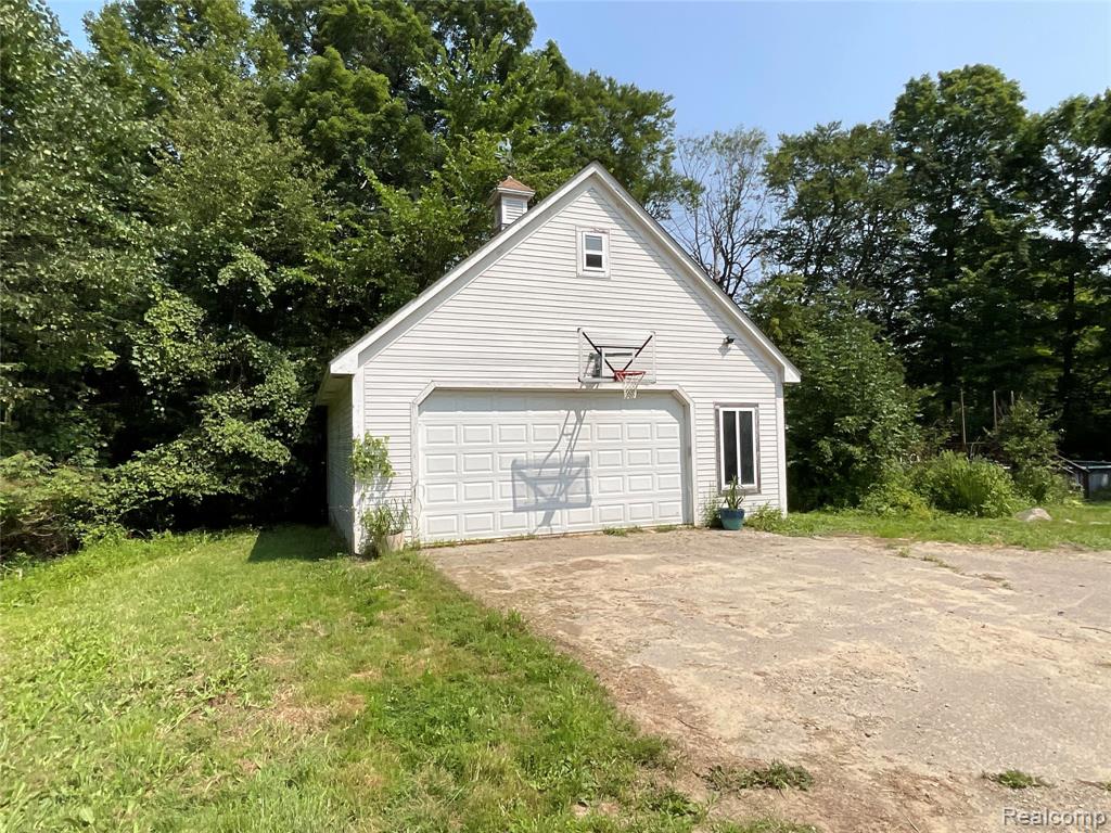 3425 Sutton Road, Dryden, MI 48428 — Photo 33