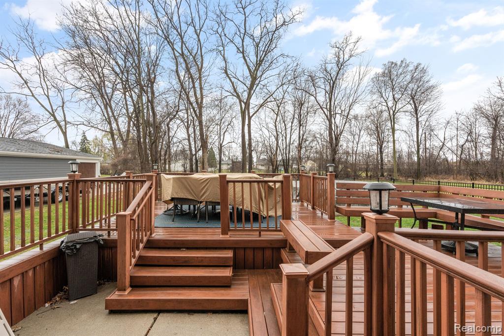 733 W Woodside Avenue, Madison Heights, MI 48071 — Photo 26