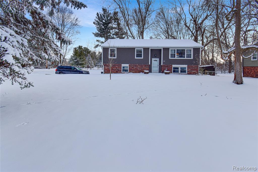 5629 Powderhorn Drive, Kalamazoo, MI 49009 — front exterior