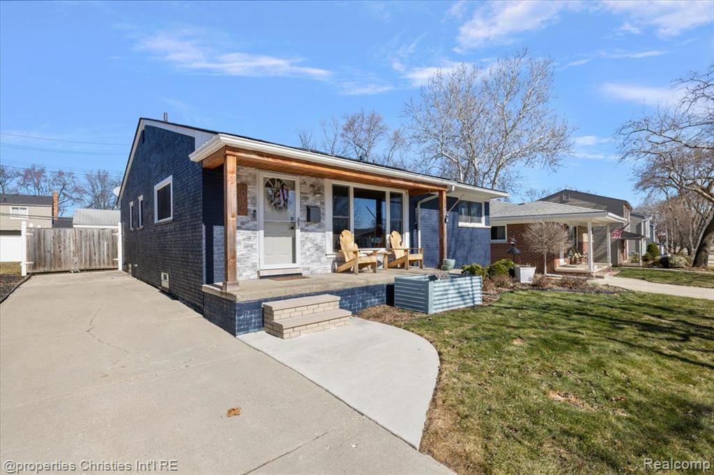 816 W Baker Avenue, Clawson, MI — Photo 8