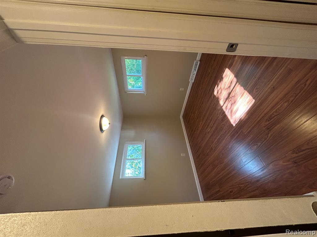6182 Surrey Lane, Burton, MI 48519 — Photo 11