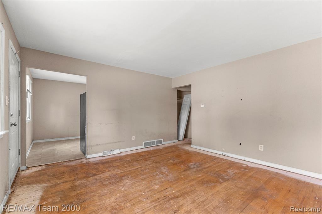 6924 Fellrath Street, Taylor, MI 48180 — Photo 6