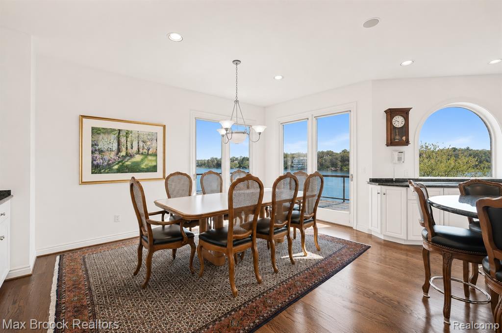 1832 Long Lake Shore Drive, Bloomfield Hills, MI 48302 — Photo 25