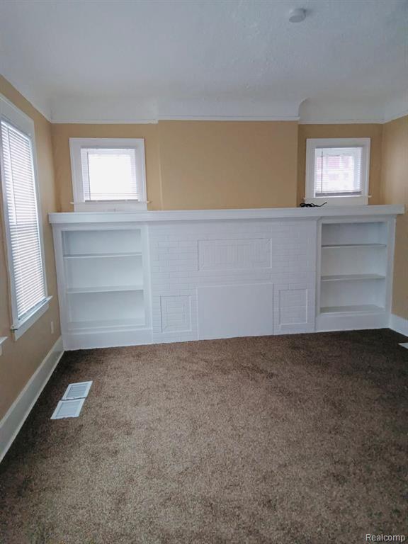 4215 DICKERSON Street, Detroit, MI 48215 — Photo 5