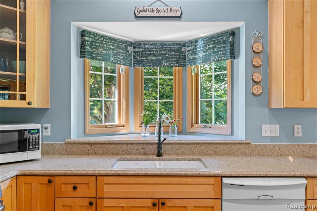 7319 Haverhill Court S, Canton, MI 48187 — Photo 7