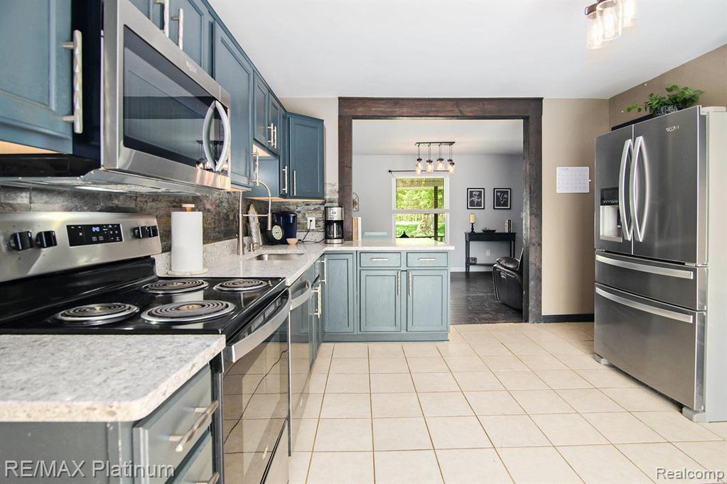 3687 STEINACKER Road, Howell, MI 48855 — Photo 6