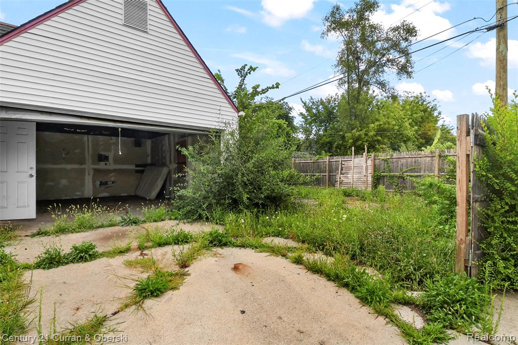 9300 Cheyenne Street, Detroit, MI 48228 — Photo 24