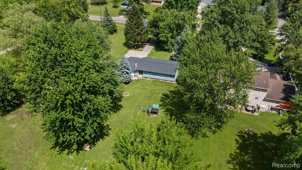5116 WAKEFIELD Road, Grand Blanc, MI 48439 — Photo 9