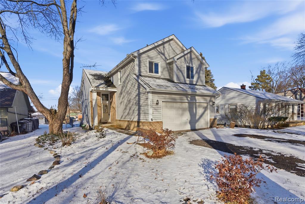 5654 Rowley Boulevard, Waterford, MI 48329 — Photo 2
