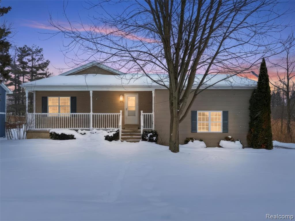 3973 Silver Valley Drive, Lake Orion, MI — front exterior