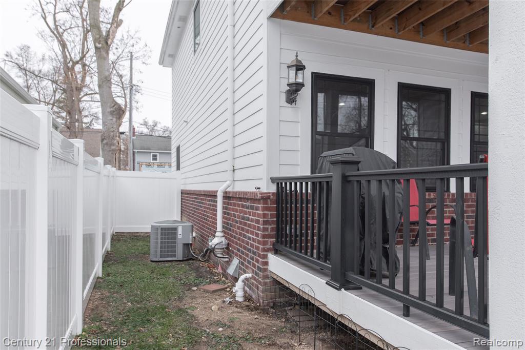 513 Renshaw Street, Rochester, MI 48307 — Photo 6