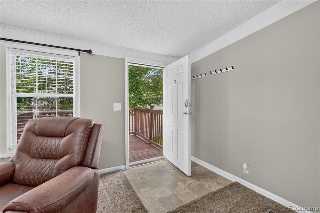 11595 Clearwater Drive, Fenton, MI 48430 — Photo 8