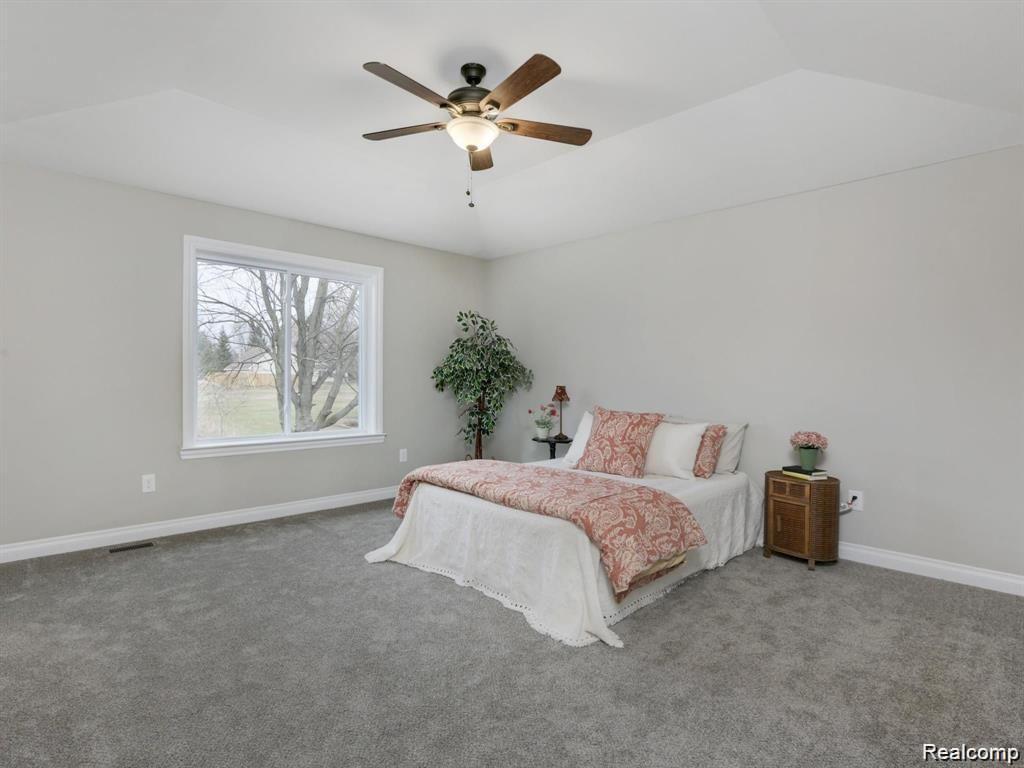 715 ORCHARD RIDGE Court, Ortonville, MI 48462 — Photo 22