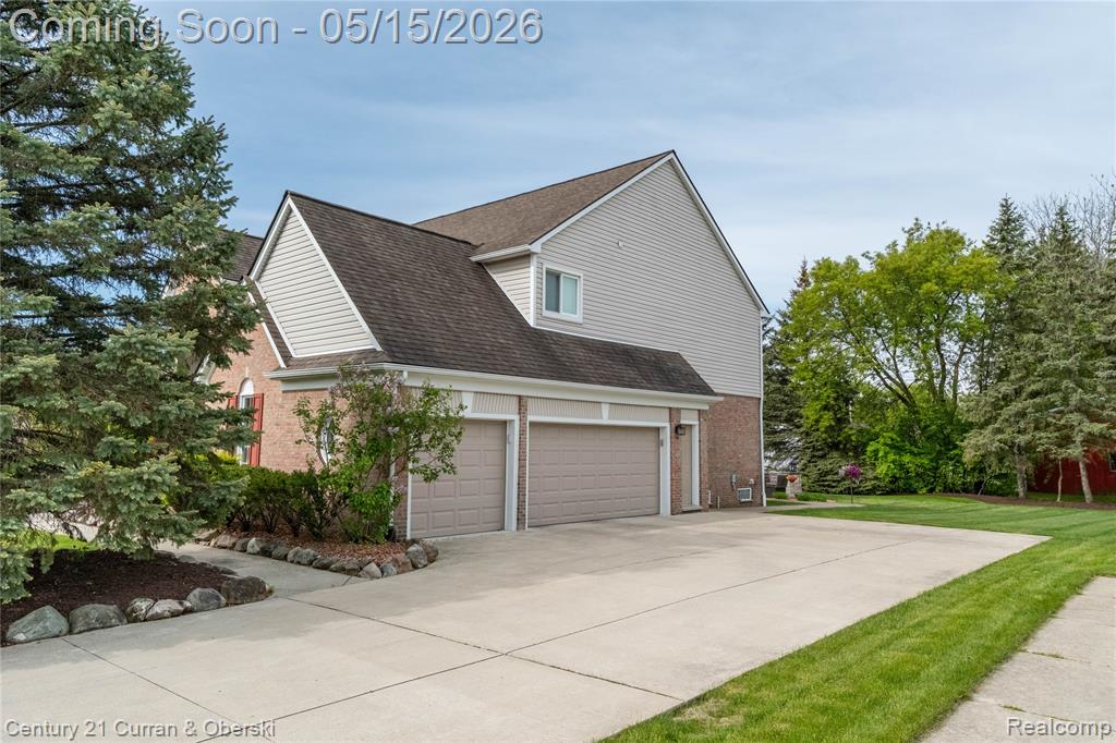 11687 E Hills Drive, Plymouth, MI 48170 — Photo 48