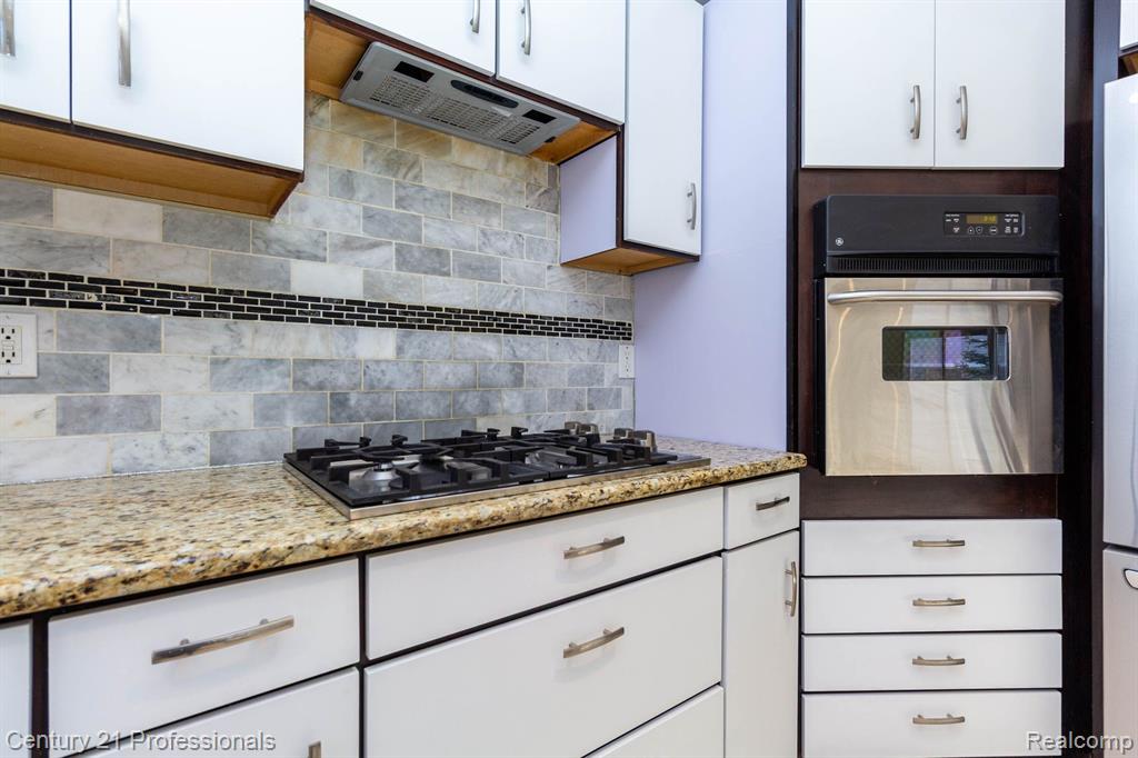 6173 ELARZ Drive, Troy, MI 48085 — Photo 12