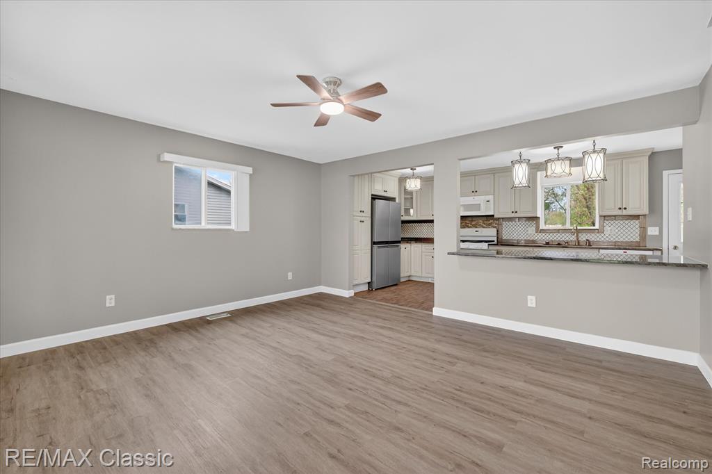 430 Sherwood Court, Holly, MI 48442 — Photo 10