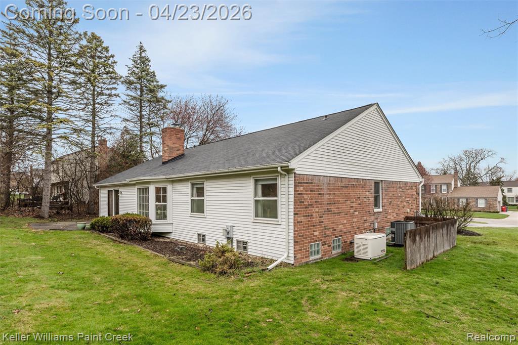 4330 S McNay Court, West Bloomfield, MI 48323 — Photo 35