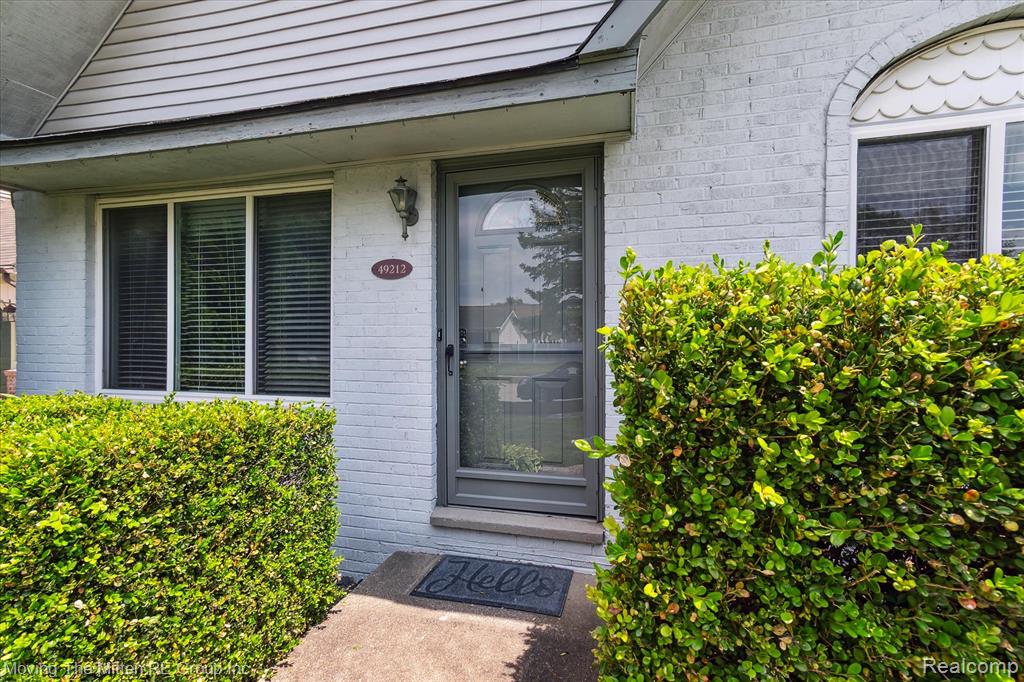 49212 Kimberly Ann Lane, Chesterfield, MI — Photo 4