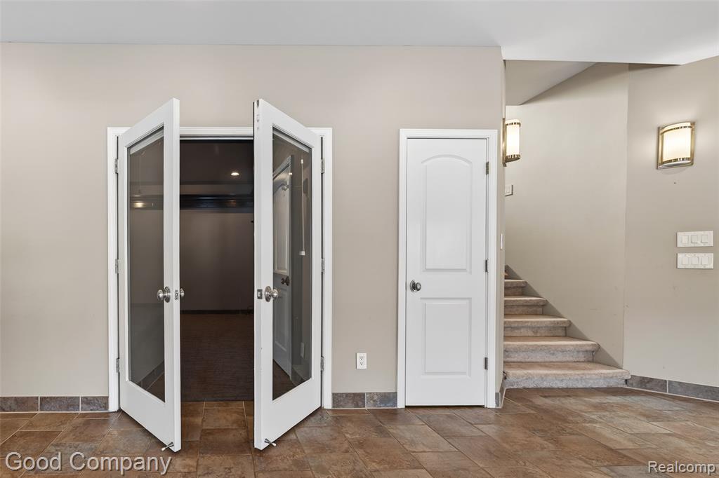 6456 Willow Road, West Bloomfield, MI 48324 — Photo 47