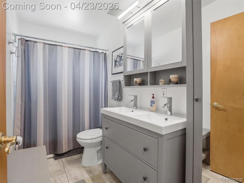 33143 Vista Way, Fraser, MI 48026 — Photo 13