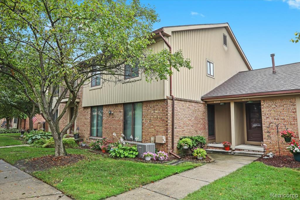 41715 Bedford Drive, Canton, MI 48187 — Photo 2