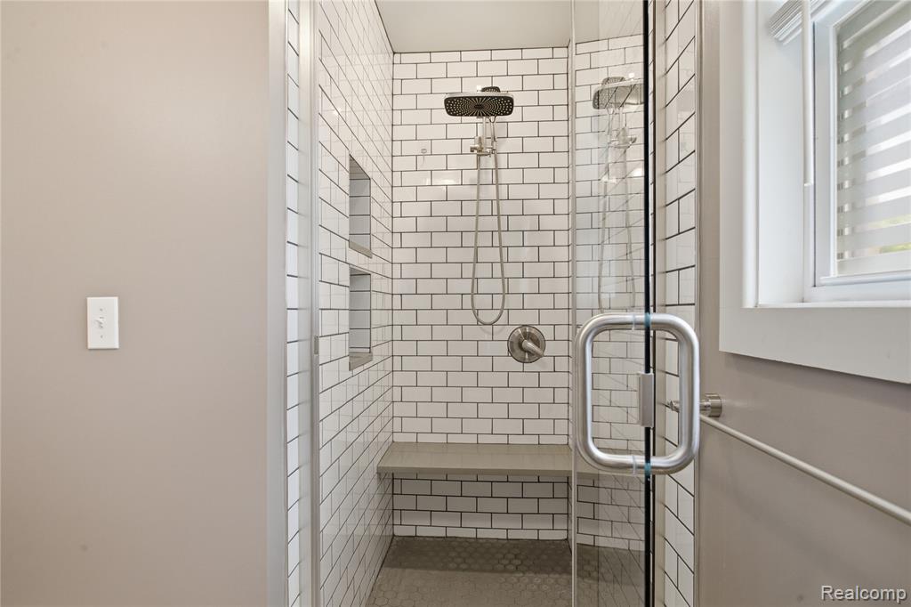 536 E Maplehurst Street, Ferndale, MI 48220 — Photo 23
