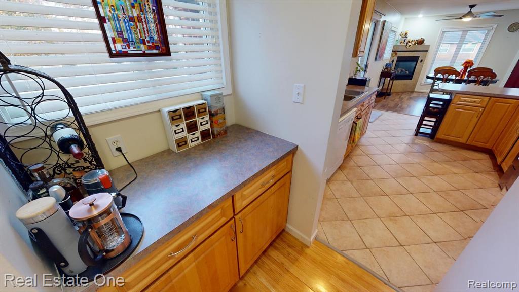 4160 FORBUSH Avenue, West Bloomfield, MI 48323 — Photo 7