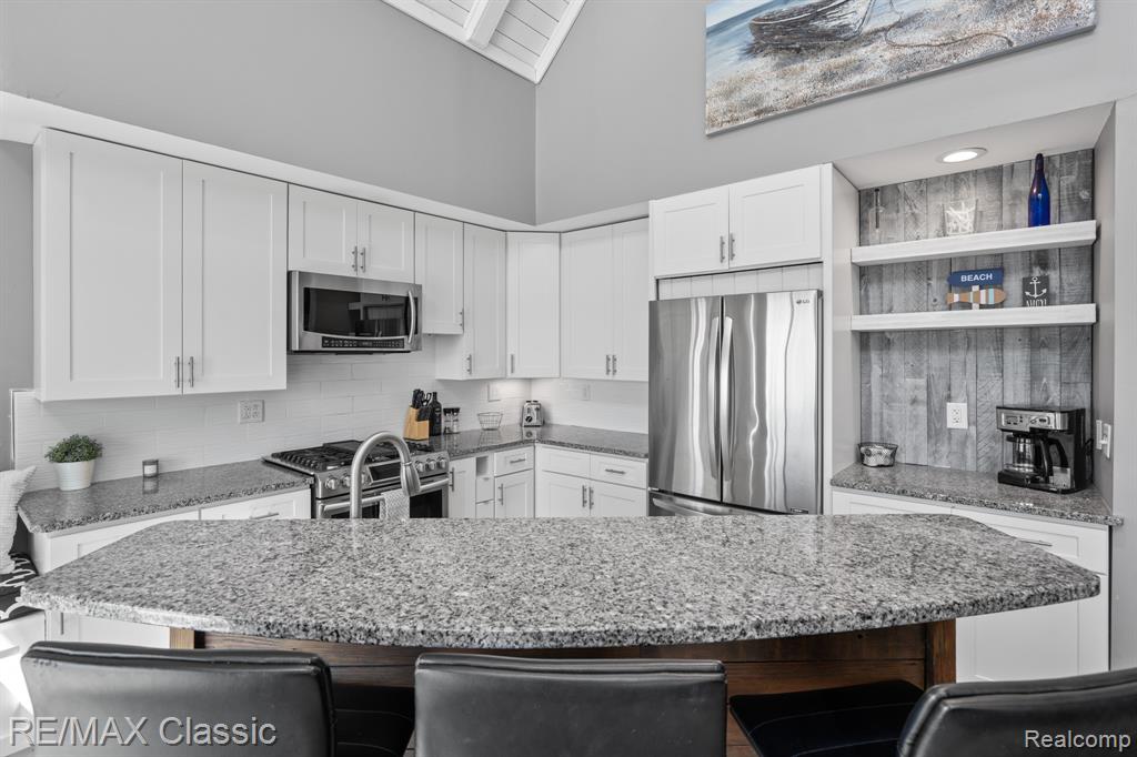 11478 E Shore Drive, Whitmore Lake, MI 48189 — Photo 31
