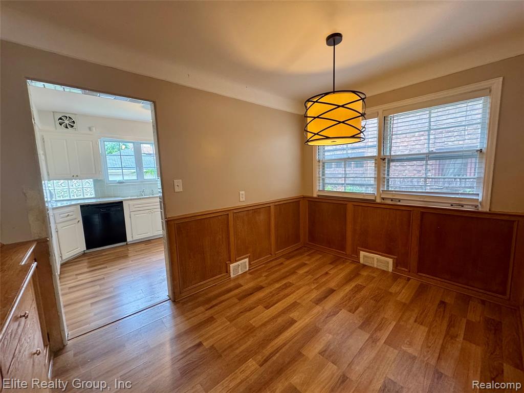 19677 Roslyn Road, Detroit, MI 48221 — Photo 5