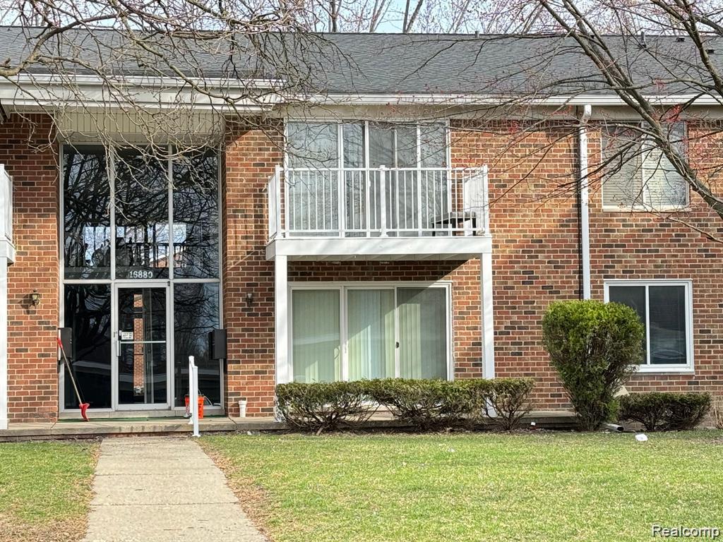 16880 Edloytom Way, Clinton Twp, MI 48038