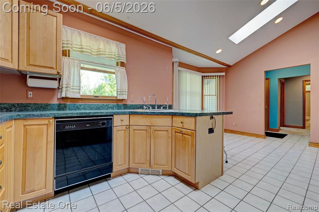 709 Bald Eagle Lake Road, Ortonville, MI 48462 — Photo 5