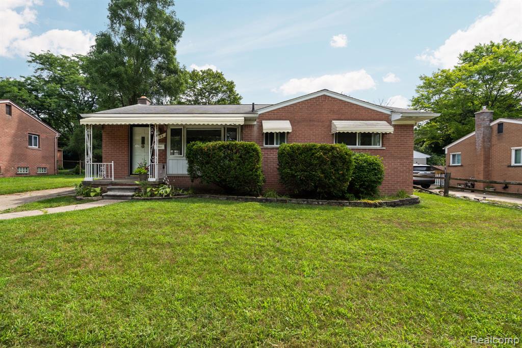 790 Friar Drive, Milford, MI 48381 — front exterior