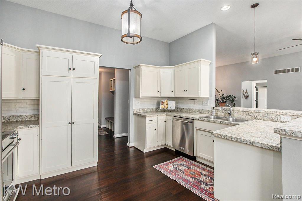 7524 AUDUBON Lane, Newport, MI 48166 — Photo 13