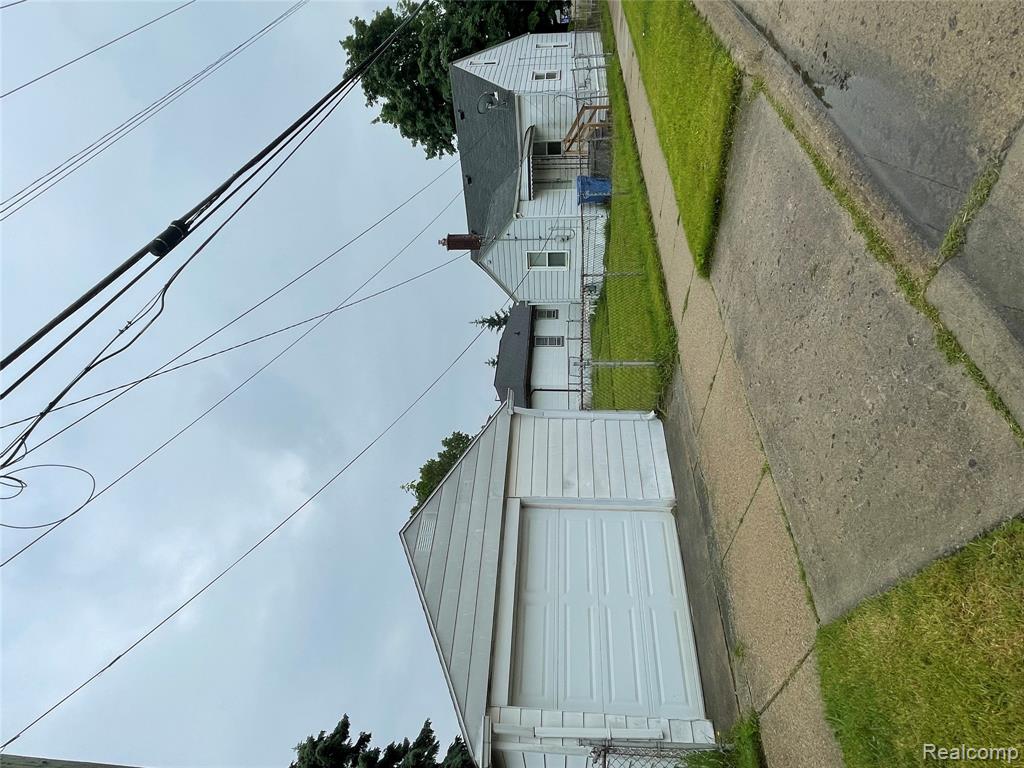8203 Paige Avenue, Warren, MI 48089 — Photo 4