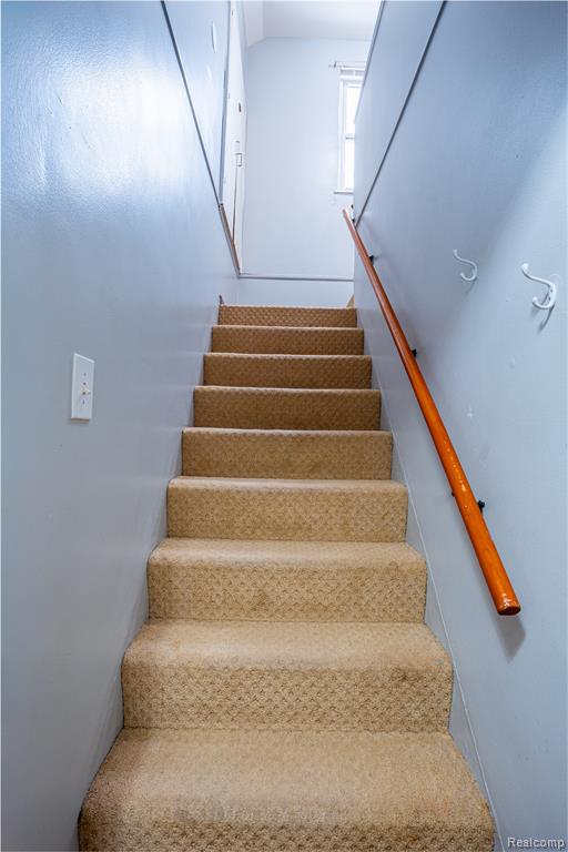 8467 Riverview Street, Dearborn Heights, MI 48127 — Photo 17