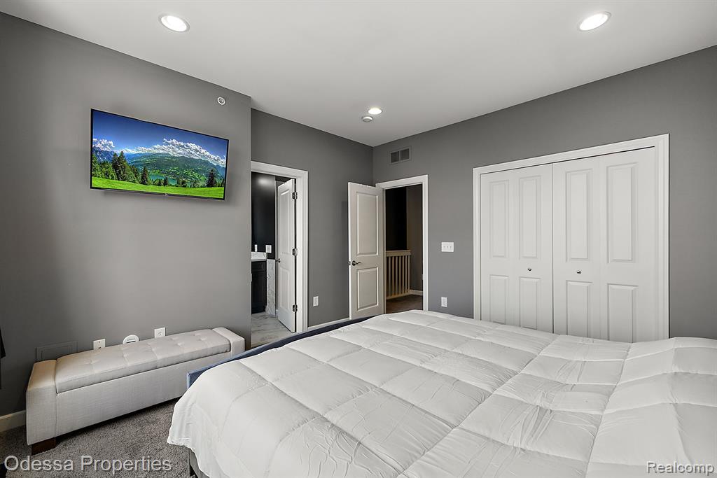 527 Lewis Street, Birmingham, MI 48009 — Photo 27