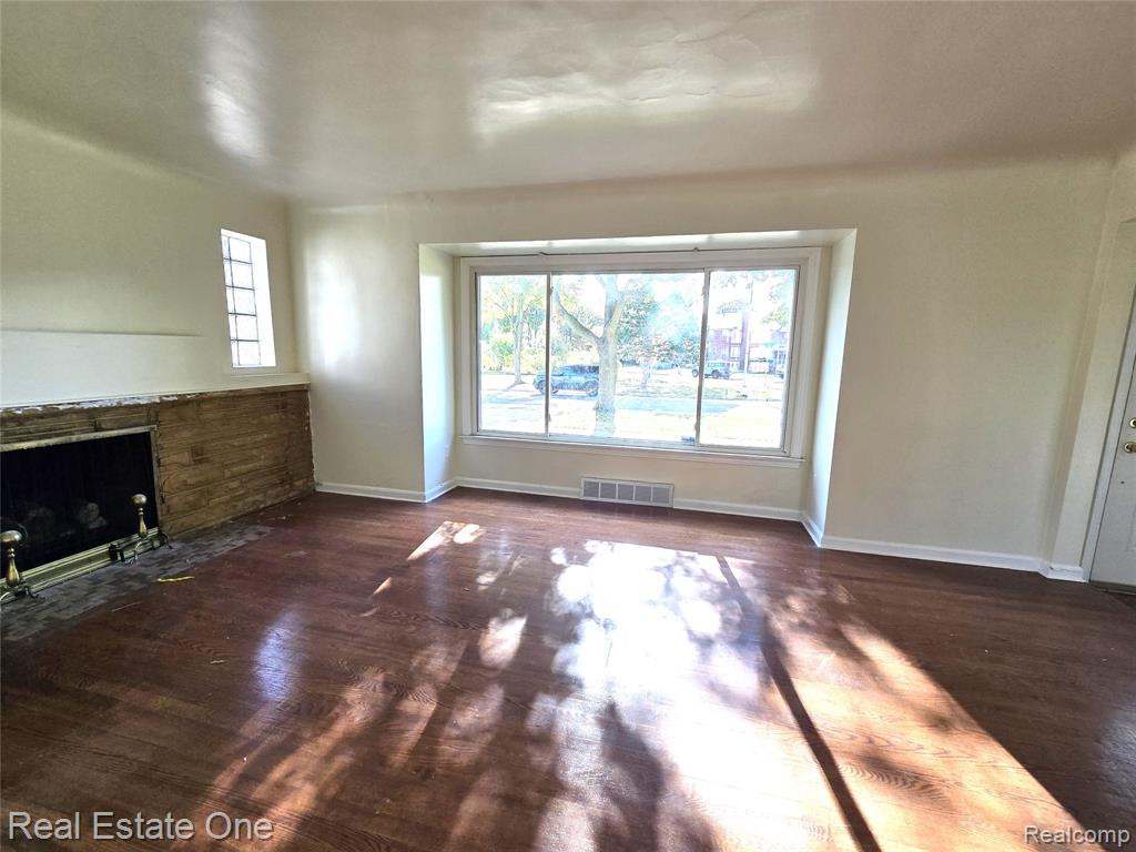 7290 Littlefield Boulevard, Dearborn, MI 48126 — Photo 5