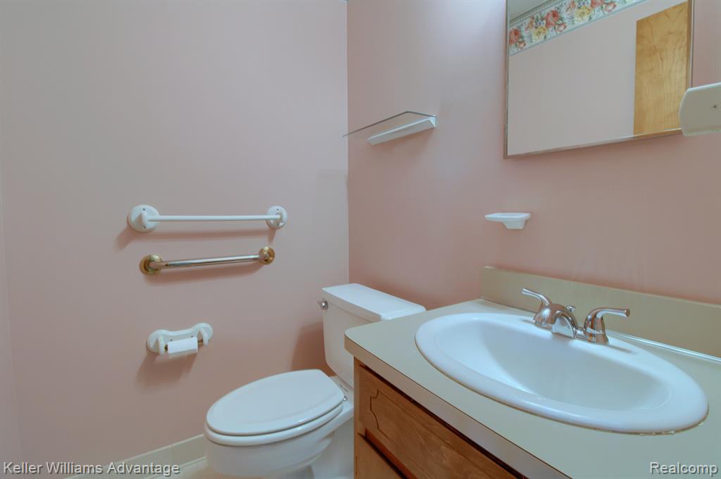 46895 BETTYHILL, Plymouth, MI 48170 — Photo 22