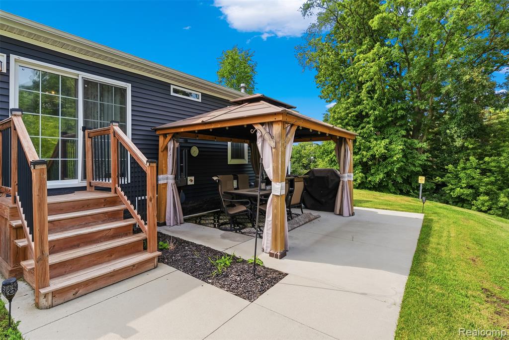 6450 Prince Boulevard, Fenton, MI 48430 — Photo 29