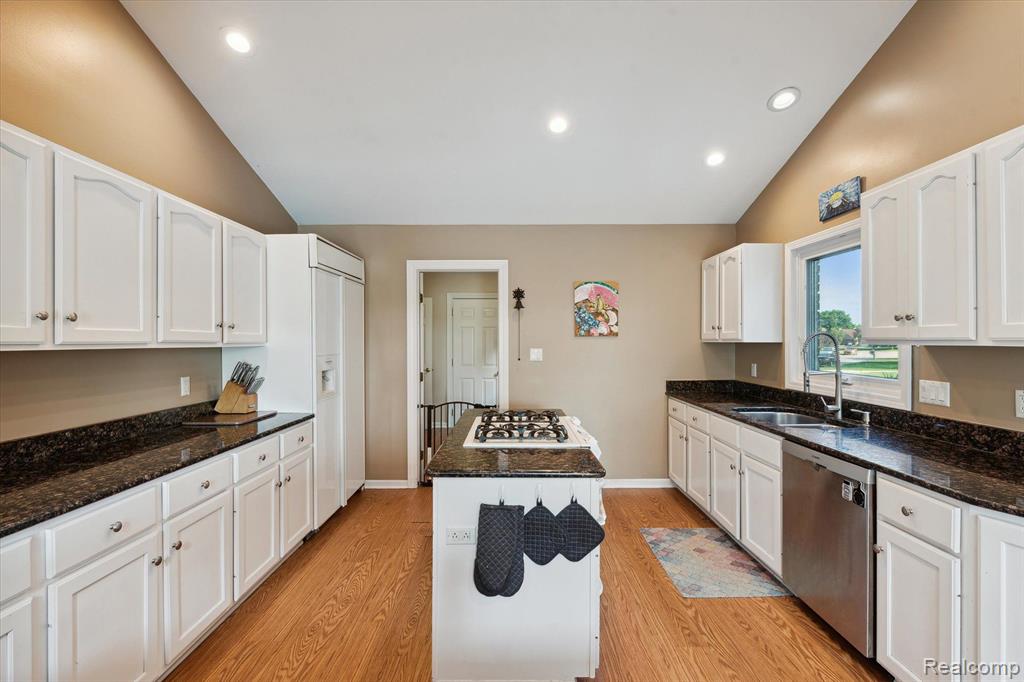 810 CARRINGTON Boulevard, Monroe, MI 48161 — Photo 18