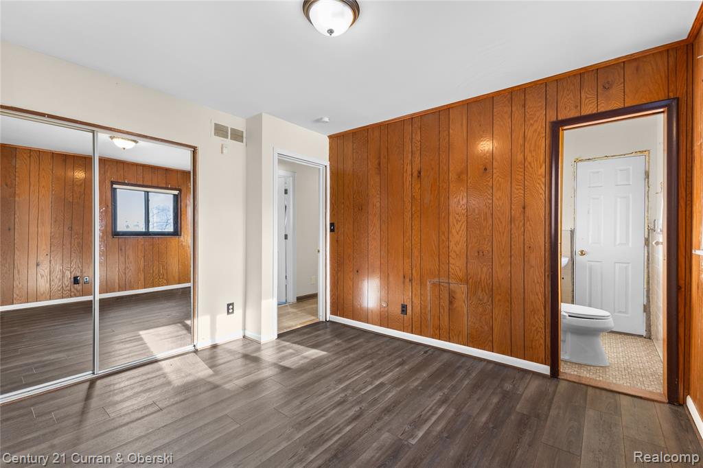 5949 Fenton Street, Dearborn Heights, MI 48127 — Photo 14