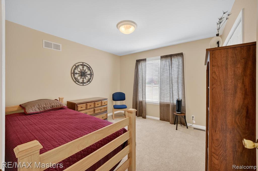 28817 Sugar Island Court, Rockwood, MI — Photo 16