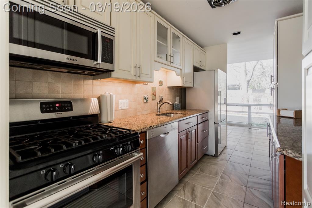 1346 Nicolet Place, Detroit, MI 48207 — Photo 10