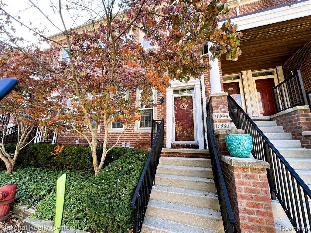 16880 Farmington Road, 42, Livonia, MI 48154 — front exterior