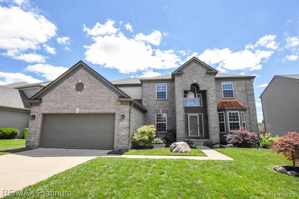 4237 MERRIMAN Loop, Howell, MI 48843 — front exterior
