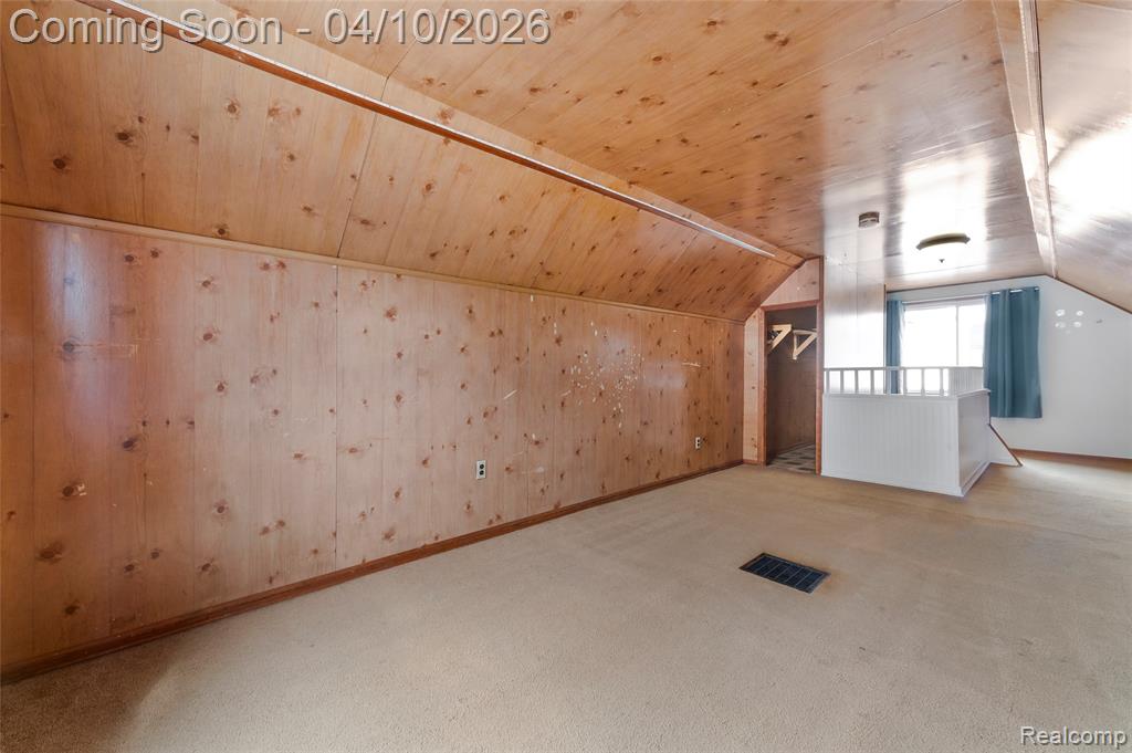 720 E Robert Avenue, Hazel Park, MI 48030 — Photo 23