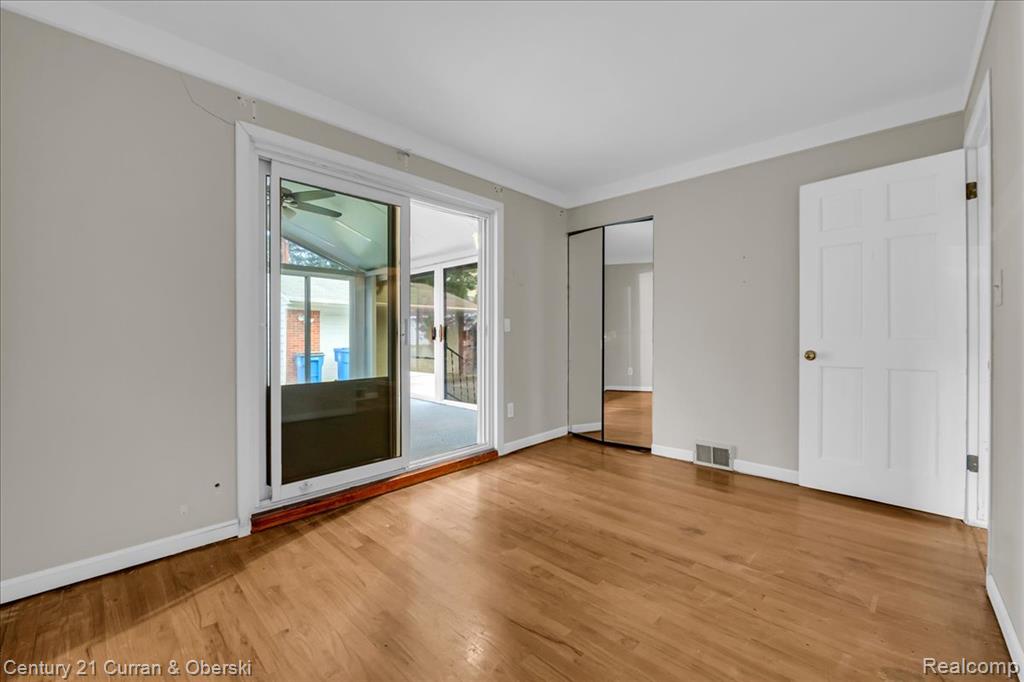 5965 Berwyn Street, Dearborn Heights, MI 48127 — Photo 11