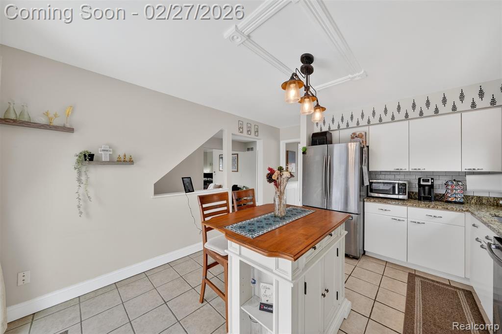 801 Linden Way, Auburn Hills, MI 48326 — Photo 17