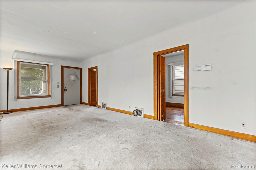 8151 Dayton Street, Detroit, MI 48210 — Photo 11