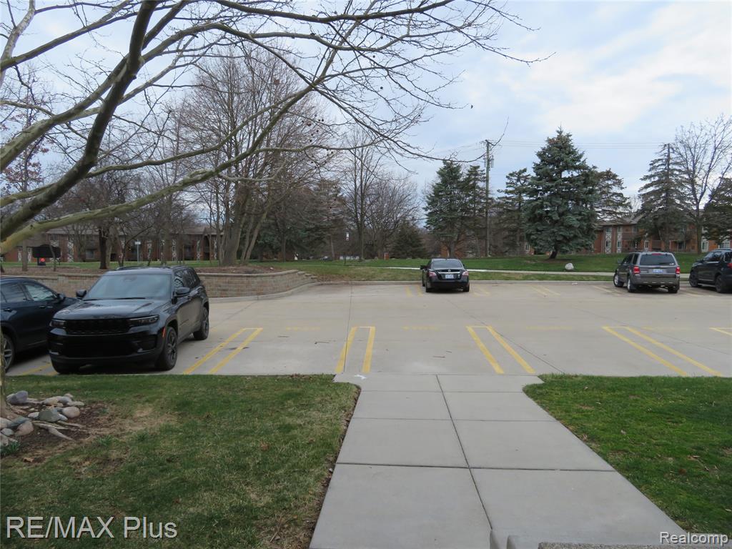 3011 Debra Court, Auburn Hills, MI 48326 — Photo 22